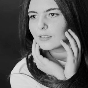 Meet your Posher, Eunicia